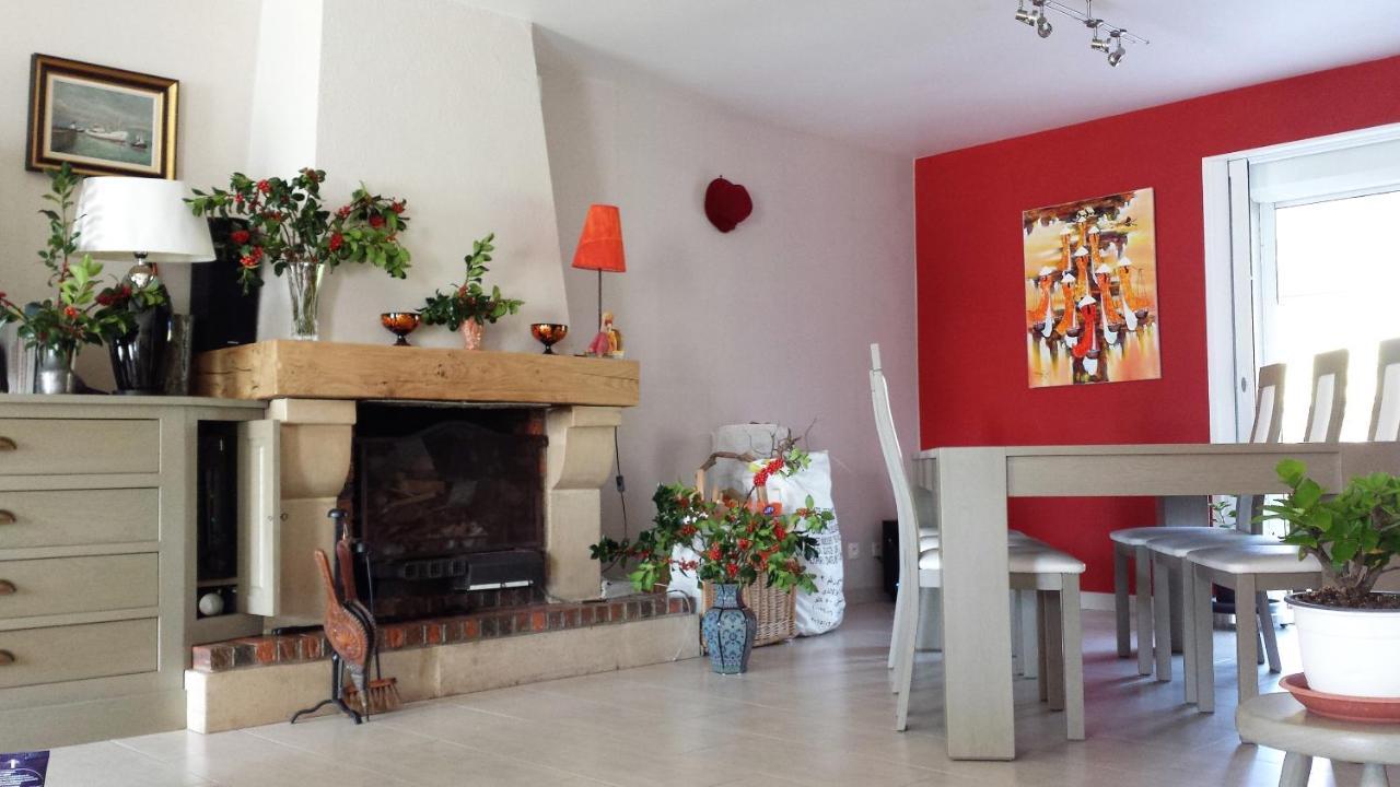 Chambre Privee Avec Salon, Garage Voiture, Velos, Motos Tourville-sur-Arques Exterior foto